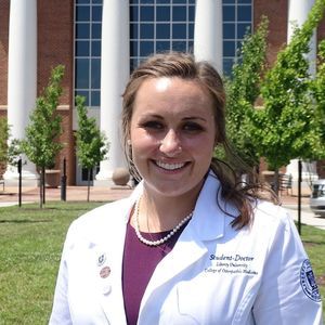 Meet your Posher, Olyvia